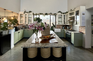 Enjoy modern estate living in this stylish 3-bedro...